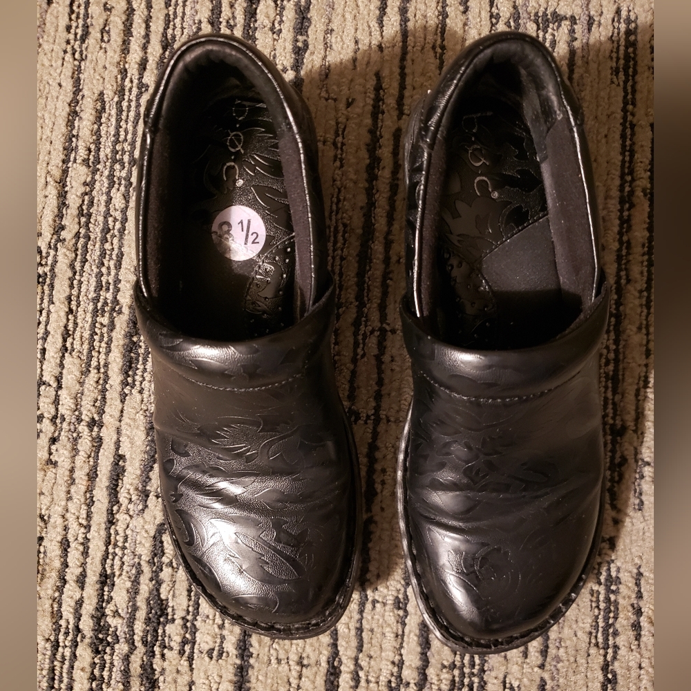 Born clogs